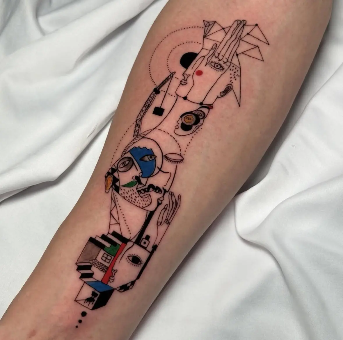 Colour tattoo created by the Chill Ink team in Istanbul